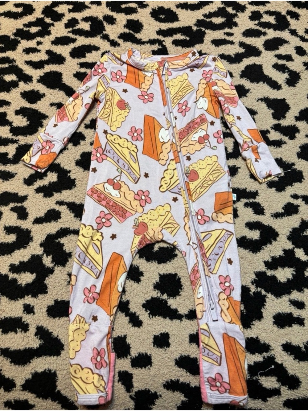 Posh peanut pie love footie bodysuit zip up 3-6months